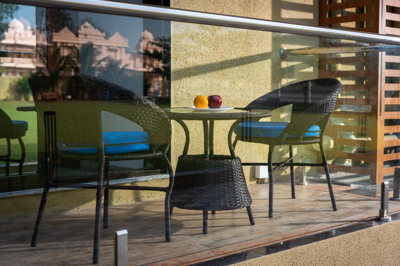 Paramount Riverfront Resort & Spa, 카르자트 외부 사진