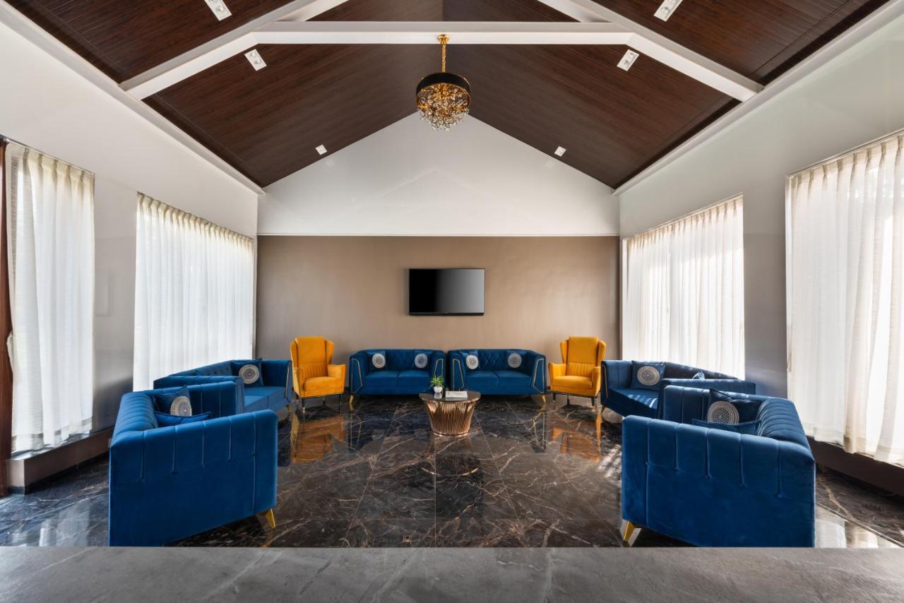 Paramount Riverfront Resort & Spa, 카르자트 외부 사진