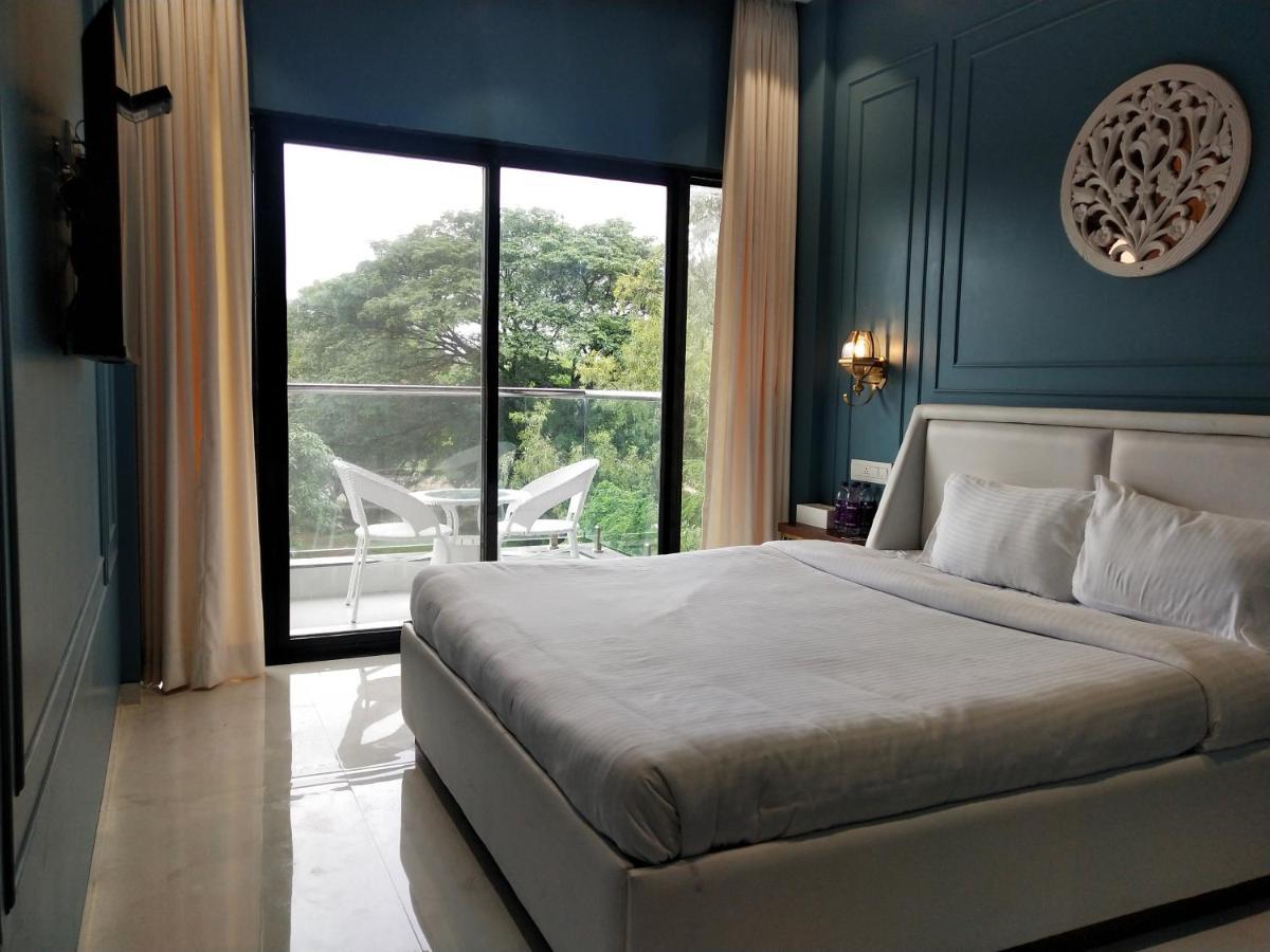 Paramount Riverfront Resort & Spa, 카르자트 외부 사진