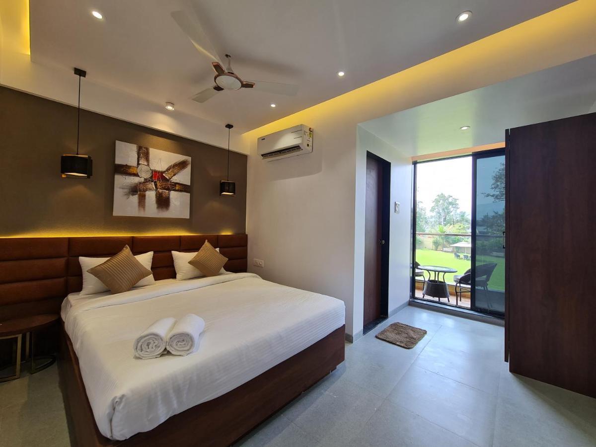 Paramount Riverfront Resort & Spa, 카르자트 외부 사진